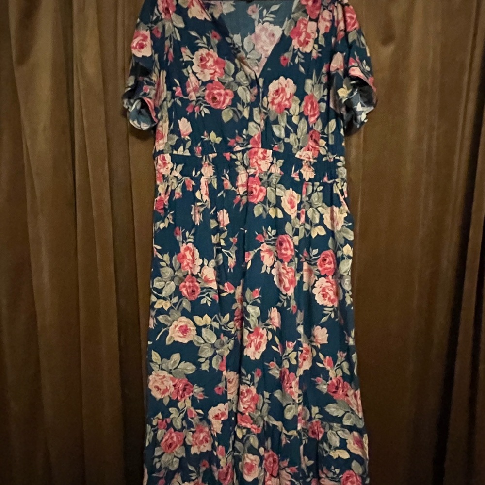 Torrid 2 Navy Floral Maxi Dress Like New
